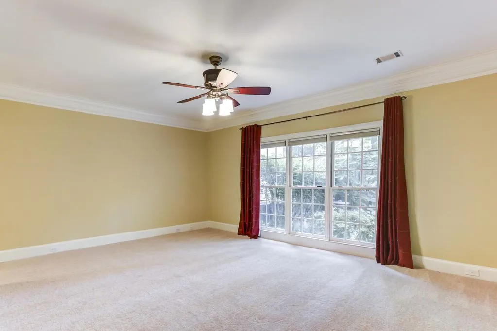 6391 Glenridge Drive Unit 125, Sandy Springs, Georgia 30328, 4 Bedrooms Bedrooms, ,2 BathroomsBathrooms,Residential,Sold,6391 Glenridge Drive Unit 125,6580837