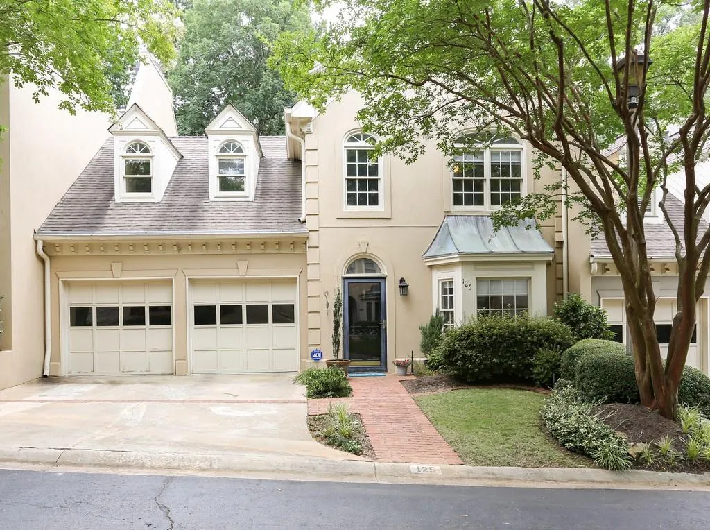 6391 Glenridge Drive Unit 125, Sandy Springs, Georgia 30328, 4 Bedrooms Bedrooms, ,2 BathroomsBathrooms,Residential,Sold,6391 Glenridge Drive Unit 125,6580837