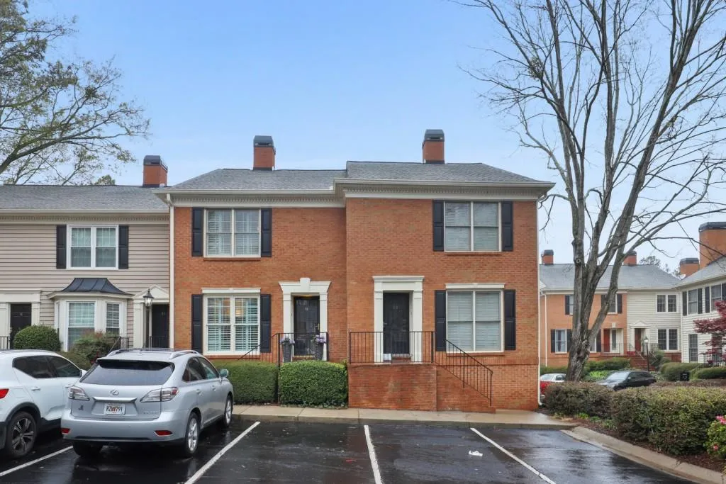 80 Mount Vernon Circle, Sandy Springs, Georgia 30338, 2 Bedrooms Bedrooms, ,2 BathroomsBathrooms,Residential,Sold,80 Mount Vernon Circle,7028129