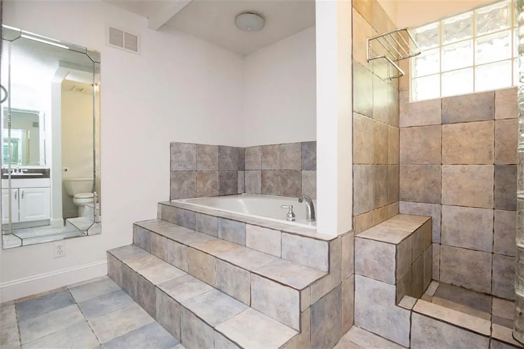 630 Colebrook Court, Sandy Springs, Georgia 30327, 4 Bedrooms Bedrooms, ,3 BathroomsBathrooms,Residential,Sold,630 Colebrook Court,5949668