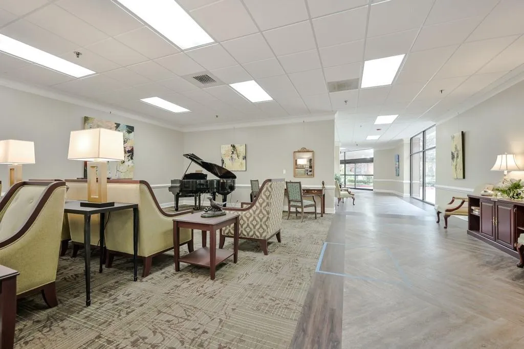 300 Johnson Ferry Road Ne Unit B-1015, Sandy Springs, Georgia 30328, 2 Bedrooms Bedrooms, ,2 BathroomsBathrooms,Residential,Sold,300 Johnson Ferry Road Ne Unit B-1015,6868288