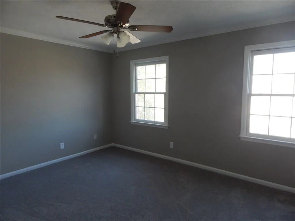 6700 Roswell Road Unit 30e, Sandy Springs, Georgia 30328, 2 Bedrooms Bedrooms, ,1 BathroomBathrooms,Residential,Sold,6700 Roswell Road Unit 30e,5649321