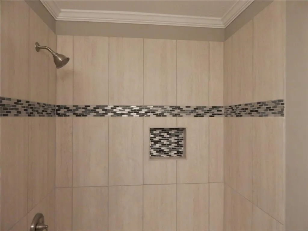 6700 Roswell Road Unit 30e, Sandy Springs, Georgia 30328, 2 Bedrooms Bedrooms, ,1 BathroomBathrooms,Residential,Sold,6700 Roswell Road Unit 30e,5649321