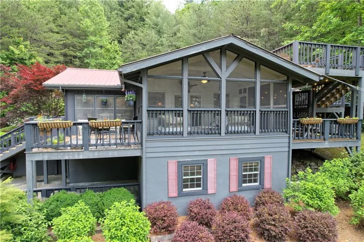 422 Timpson Cove Road, Clayton, Georgia 30525