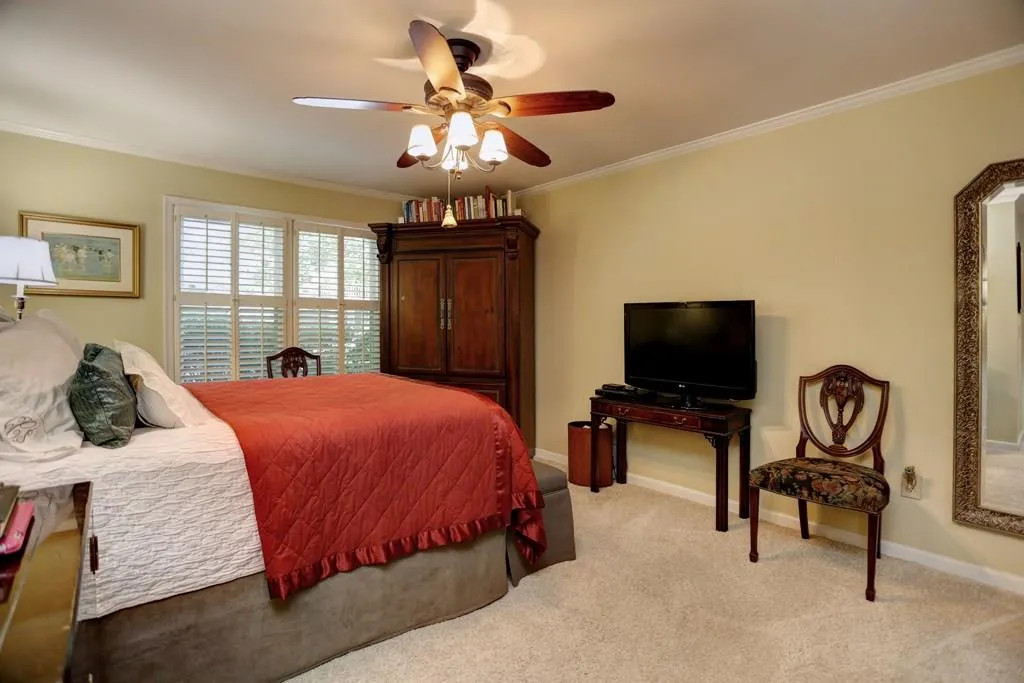 406 Bainbridge Drive, Sandy Springs, Georgia 30327, 2 Bedrooms Bedrooms, ,2 BathroomsBathrooms,Residential,Sold,406 Bainbridge Drive,5722754
