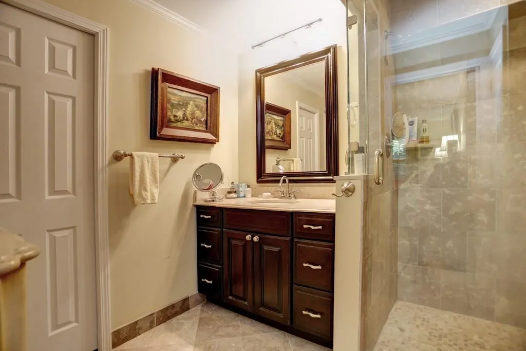 406 Bainbridge Drive, Sandy Springs, Georgia 30327, 2 Bedrooms Bedrooms, ,2 BathroomsBathrooms,Residential,Sold,406 Bainbridge Drive,5722754