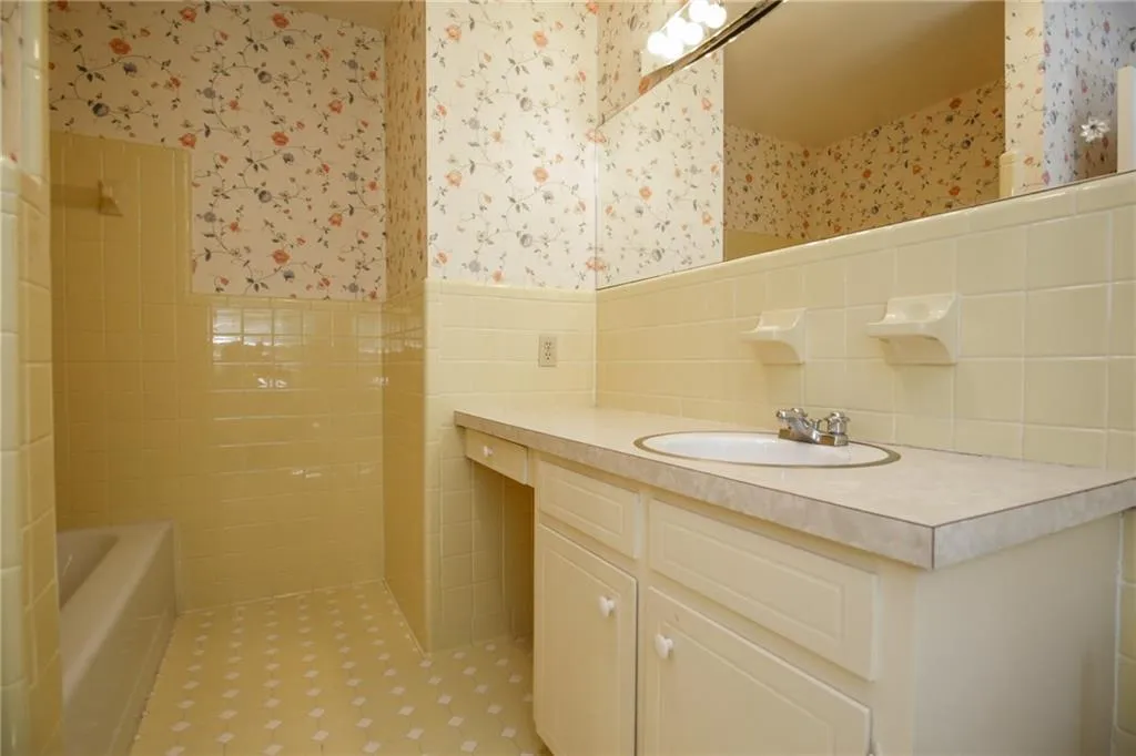 1110 Huntcliff Ne, Atlanta, Georgia 30350, 4 Bedrooms Bedrooms, ,4 BathroomsBathrooms,Residential,Sold,1110 Huntcliff Ne,5813194 1110 Huntcliff Ne, Atlanta, Georgia 30350, 4 Bedrooms Bedrooms, ,4 BathroomsBathrooms,Residential,Sold,1110 Huntcliff Ne,5813194