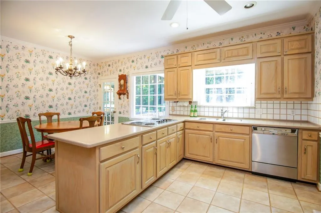 1110 Huntcliff Ne, Atlanta, Georgia 30350, 4 Bedrooms Bedrooms, ,4 BathroomsBathrooms,Residential,Sold,1110 Huntcliff Ne,5813194 1110 Huntcliff Ne, Atlanta, Georgia 30350, 4 Bedrooms Bedrooms, ,4 BathroomsBathrooms,Residential,Sold,1110 Huntcliff Ne,5813194