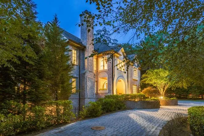 765 Crest Valley Drive, Atlanta, Georgia 30327, 5 Bedrooms Bedrooms, ,5 BathroomsBathrooms,Residential,Sold,765 Crest Valley Drive,6098890