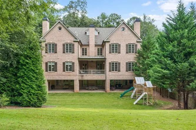 765 Crest Valley Drive, Atlanta, Georgia 30327, 5 Bedrooms Bedrooms, ,5 BathroomsBathrooms,Residential,Sold,765 Crest Valley Drive,6098890