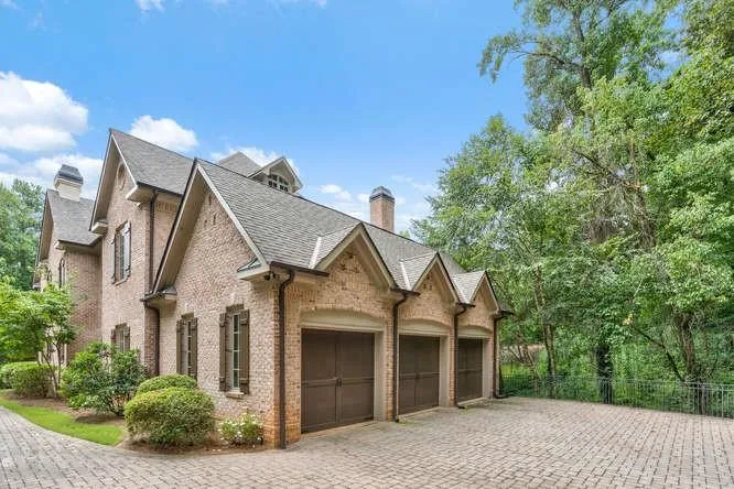 765 Crest Valley Drive, Atlanta, Georgia 30327, 5 Bedrooms Bedrooms, ,5 BathroomsBathrooms,Residential,Sold,765 Crest Valley Drive,6098890