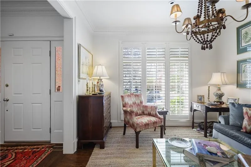 45 Paces West Drive Nw, Atlanta, Georgia 30327, 3 Bedrooms Bedrooms, ,2 BathroomsBathrooms,Residential,For Sale,45 Paces West Drive Nw,7571196