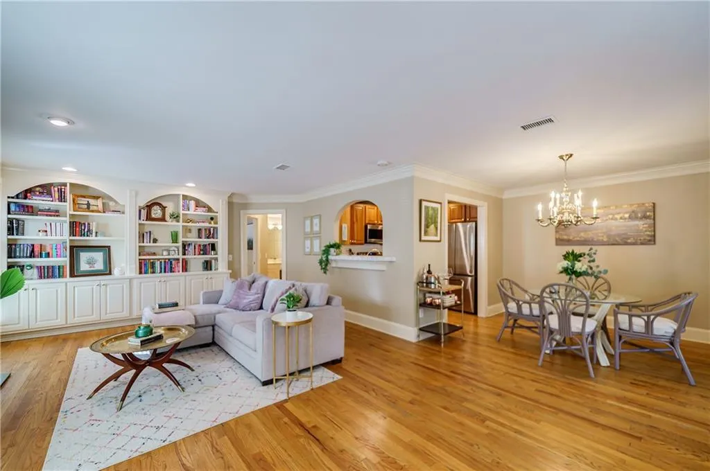 101 Bainbridge Drive, Sandy Springs, Georgia 30327, 1 Bedroom Bedrooms, ,1 BathroomBathrooms,Residential,Sold,101 Bainbridge Drive,7175981