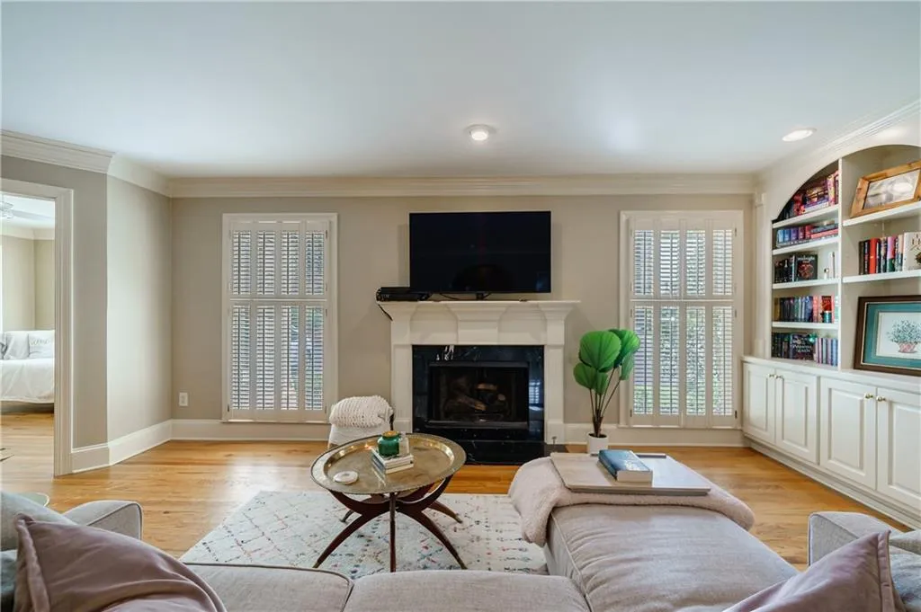 101 Bainbridge Drive, Sandy Springs, Georgia 30327, 1 Bedroom Bedrooms, ,1 BathroomBathrooms,Residential,Sold,101 Bainbridge Drive,7175981