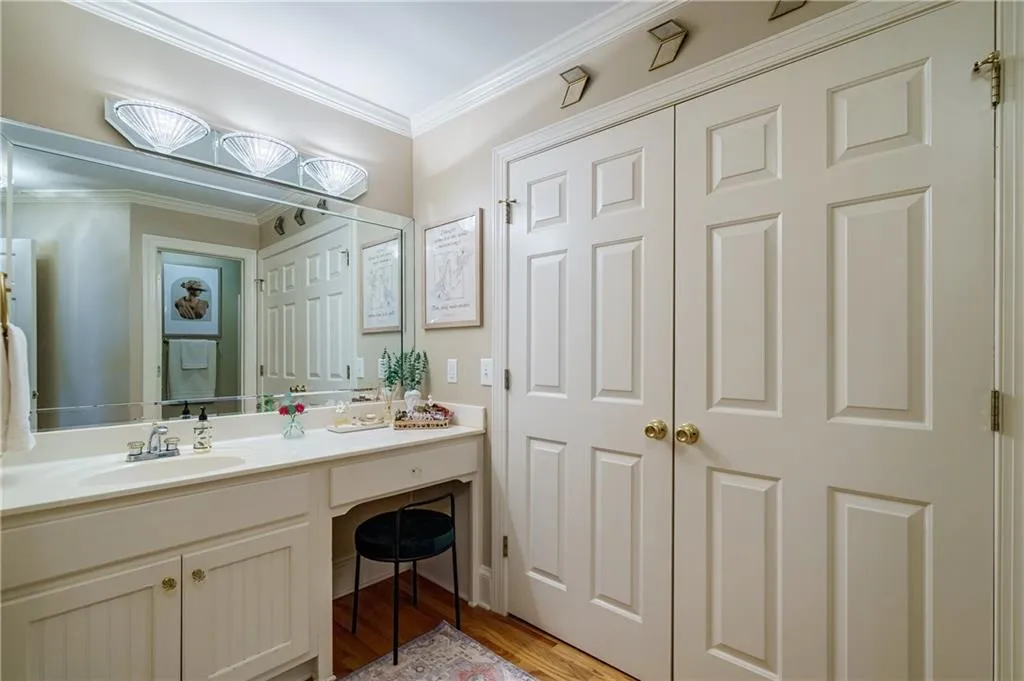 101 Bainbridge Drive, Sandy Springs, Georgia 30327, 1 Bedroom Bedrooms, ,1 BathroomBathrooms,Residential,Sold,101 Bainbridge Drive,7175981