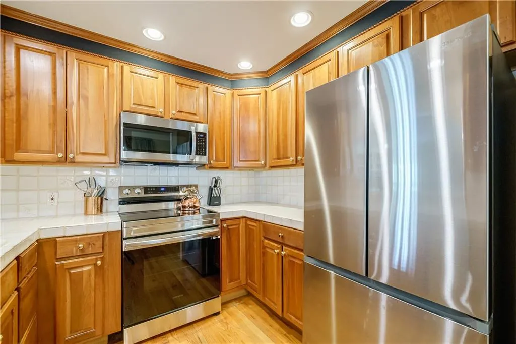 101 Bainbridge Drive, Sandy Springs, Georgia 30327, 1 Bedroom Bedrooms, ,1 BathroomBathrooms,Residential,Sold,101 Bainbridge Drive,7175981