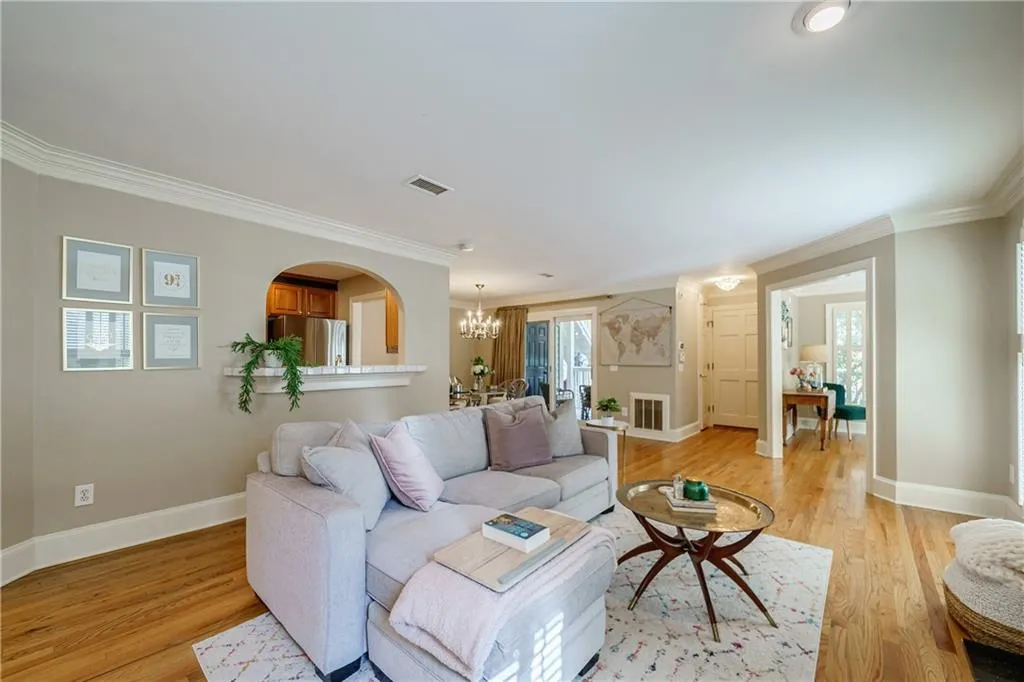 101 Bainbridge Drive, Sandy Springs, Georgia 30327, 1 Bedroom Bedrooms, ,1 BathroomBathrooms,Residential,Sold,101 Bainbridge Drive,7175981
