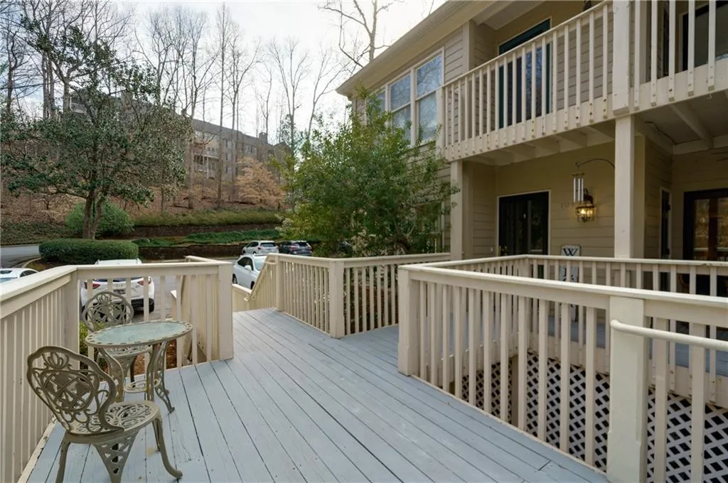 101 Bainbridge Drive, Sandy Springs, Georgia 30327, 1 Bedroom Bedrooms, ,1 BathroomBathrooms,Residential,Sold,101 Bainbridge Drive,7175981