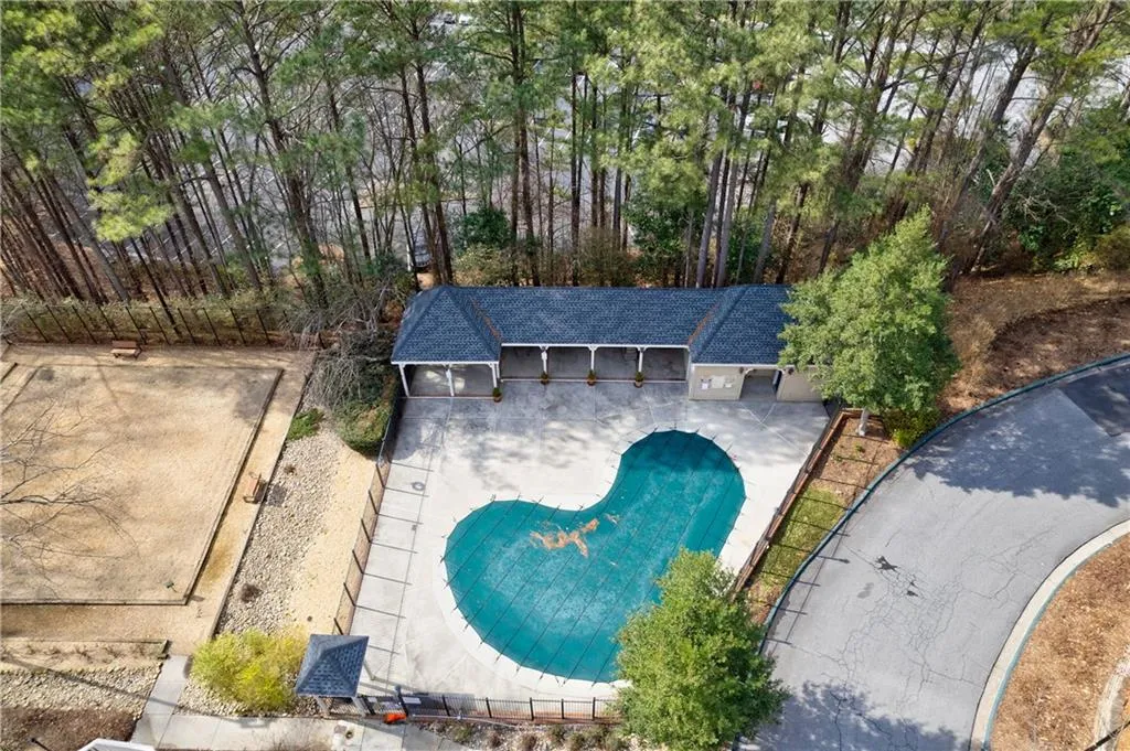 101 Bainbridge Drive, Sandy Springs, Georgia 30327, 1 Bedroom Bedrooms, ,1 BathroomBathrooms,Residential,Sold,101 Bainbridge Drive,7175981