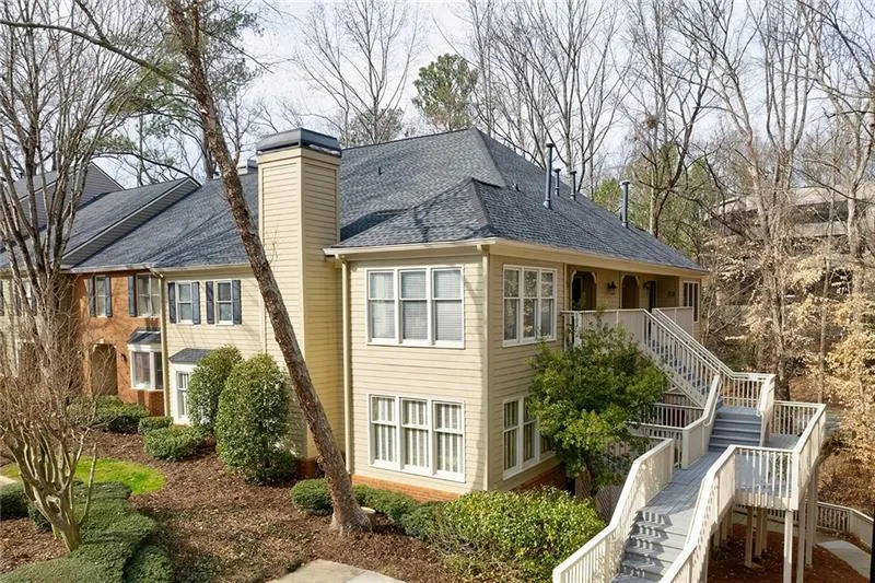 101 Bainbridge Drive, Sandy Springs, Georgia 30327, 1 Bedroom Bedrooms, ,1 BathroomBathrooms,Residential,Sold,101 Bainbridge Drive,7175981
