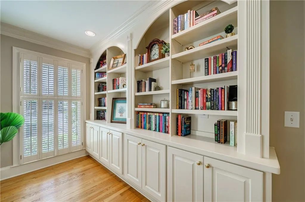 101 Bainbridge Drive, Sandy Springs, Georgia 30327, 1 Bedroom Bedrooms, ,1 BathroomBathrooms,Residential,Sold,101 Bainbridge Drive,7175981
