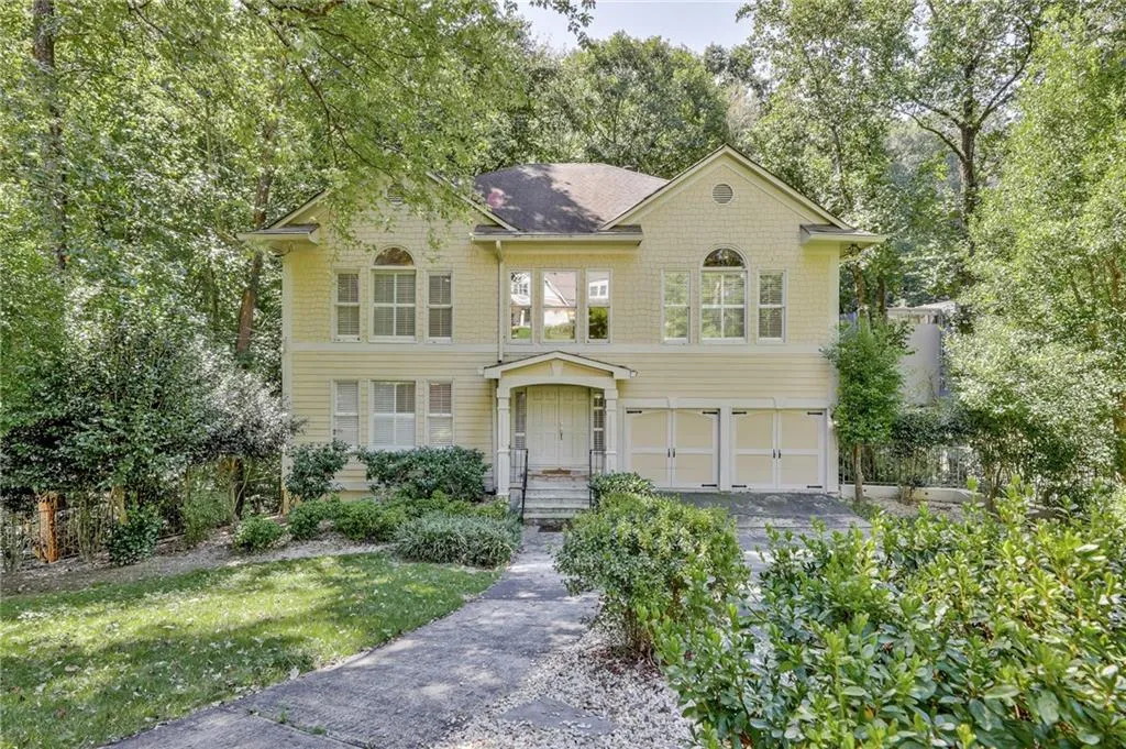 530 Elden Drive, Sandy Springs, Georgia 30342, 4 Bedrooms Bedrooms, ,3 BathroomsBathrooms,Residential,Sold,530 Elden Drive,6949168