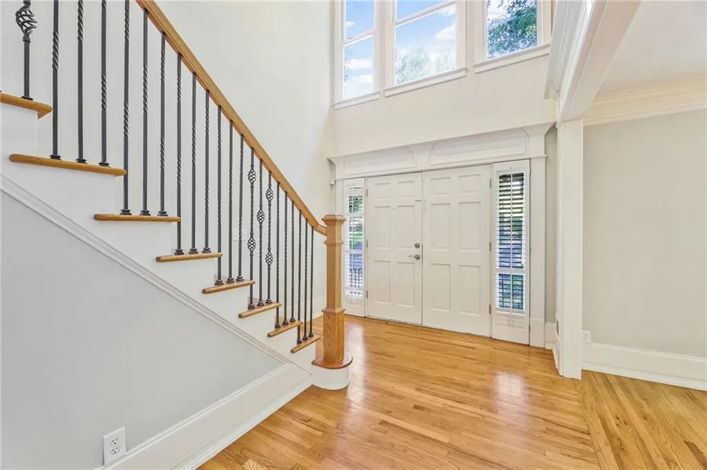 530 Elden Drive, Sandy Springs, Georgia 30342, 4 Bedrooms Bedrooms, ,3 BathroomsBathrooms,Residential,Sold,530 Elden Drive,6949168