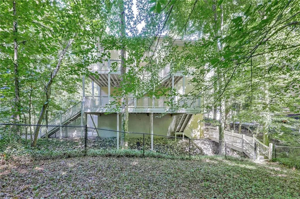 530 Elden Drive, Sandy Springs, Georgia 30342, 4 Bedrooms Bedrooms, ,3 BathroomsBathrooms,Residential,Sold,530 Elden Drive,6949168