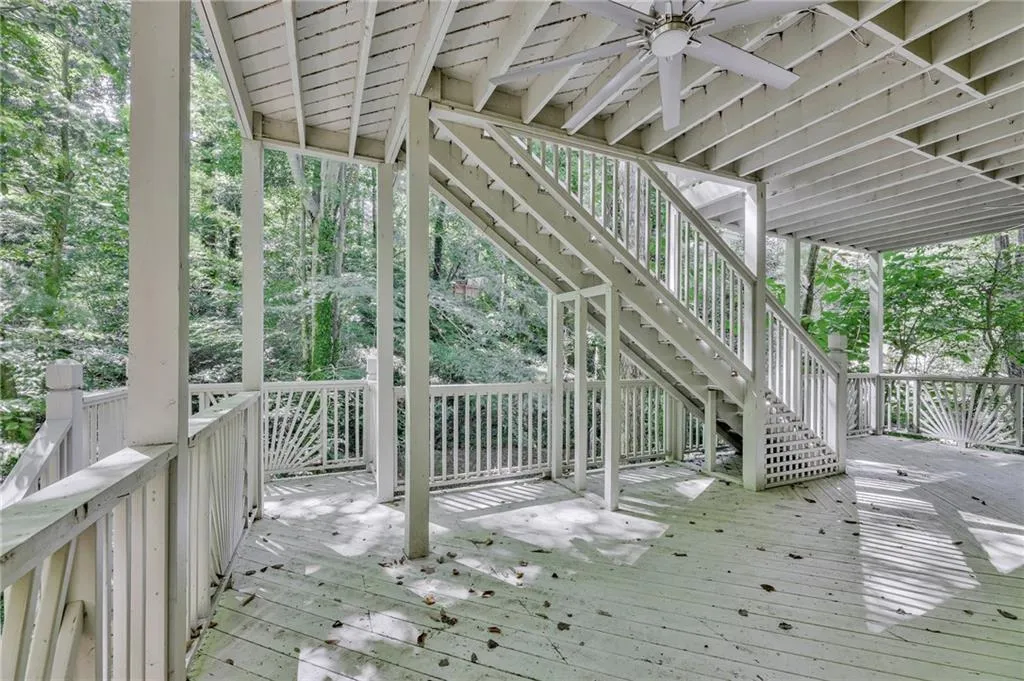 530 Elden Drive, Sandy Springs, Georgia 30342, 4 Bedrooms Bedrooms, ,3 BathroomsBathrooms,Residential,Sold,530 Elden Drive,6949168