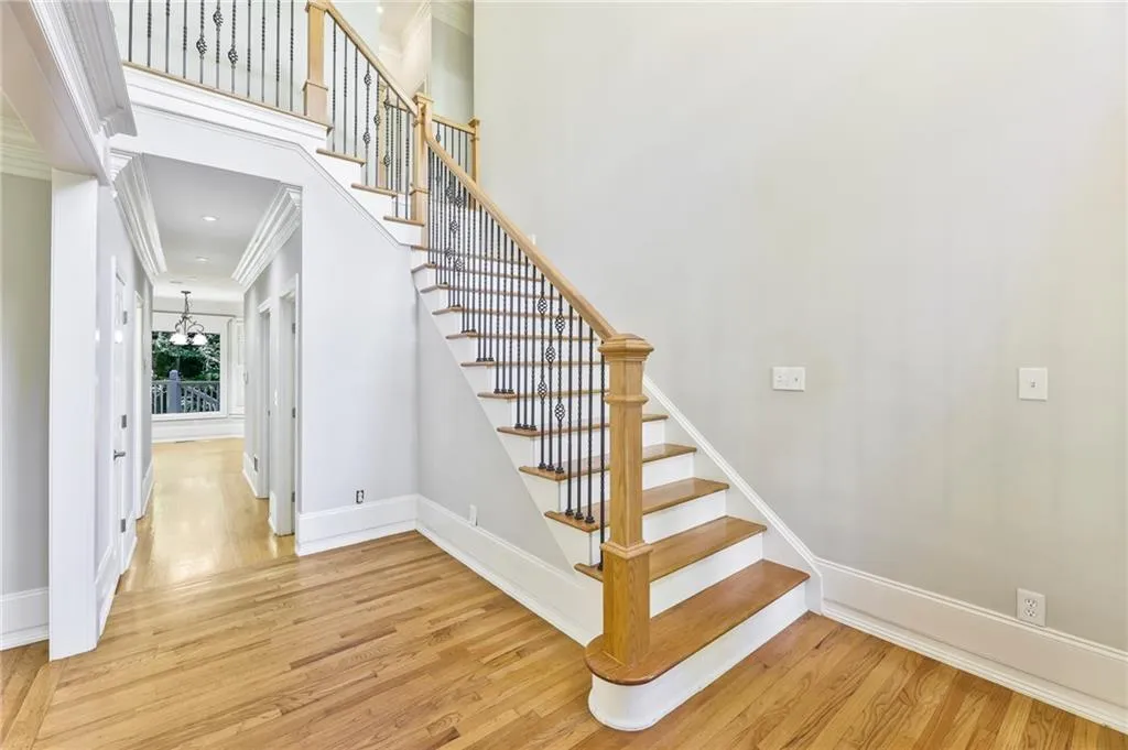 530 Elden Drive, Sandy Springs, Georgia 30342, 4 Bedrooms Bedrooms, ,3 BathroomsBathrooms,Residential,Sold,530 Elden Drive,6949168