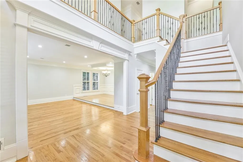 530 Elden Drive, Sandy Springs, Georgia 30342, 4 Bedrooms Bedrooms, ,3 BathroomsBathrooms,Residential,Sold,530 Elden Drive,6949168