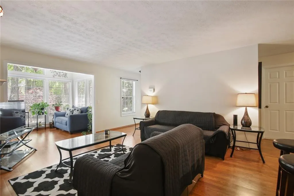 1305 Gettysburg Place Unit 1305, Sandy Springs, Georgia 30350, 2 Bedrooms Bedrooms, ,2 BathroomsBathrooms,Residential,Sold,1305 Gettysburg Place Unit 1305,6880959