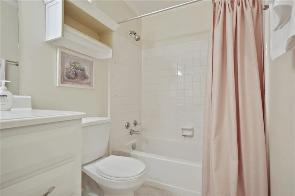 1305 Gettysburg Place Unit 1305, Sandy Springs, Georgia 30350, 2 Bedrooms Bedrooms, ,2 BathroomsBathrooms,Residential,Sold,1305 Gettysburg Place Unit 1305,6880959