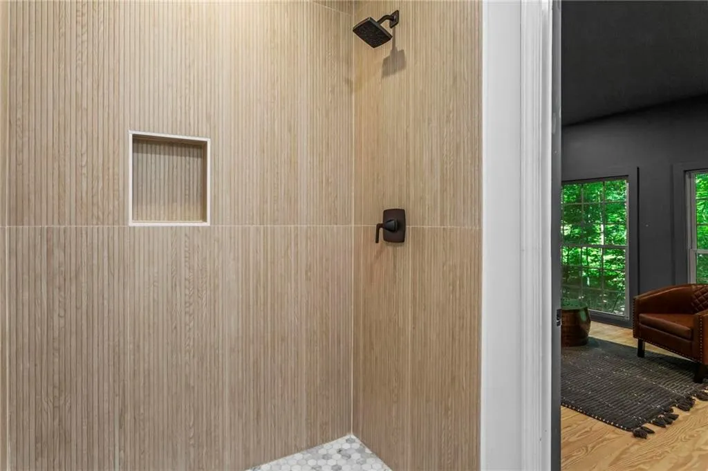 4787 Riverview Road Nw, Atlanta, Georgia 30327, 4 Bedrooms Bedrooms, ,3 BathroomsBathrooms,Residential,Sold,4787 Riverview Road Nw,7393173