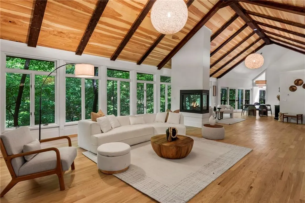 4787 Riverview Road Nw, Atlanta, Georgia 30327, 4 Bedrooms Bedrooms, ,3 BathroomsBathrooms,Residential,Sold,4787 Riverview Road Nw,7393173