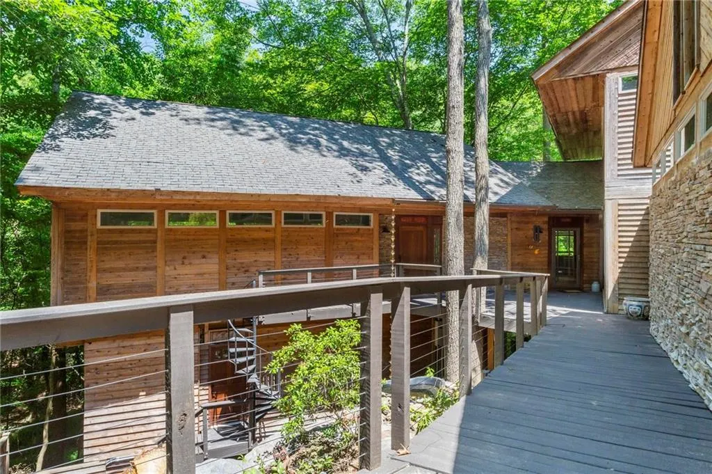 4787 Riverview Road Nw, Atlanta, Georgia 30327, 4 Bedrooms Bedrooms, ,3 BathroomsBathrooms,Residential,Sold,4787 Riverview Road Nw,7393173