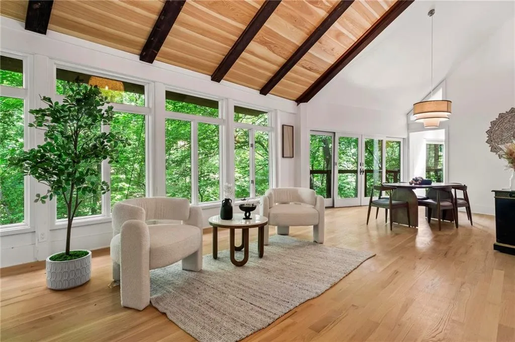 4787 Riverview Road Nw, Atlanta, Georgia 30327, 4 Bedrooms Bedrooms, ,3 BathroomsBathrooms,Residential,Sold,4787 Riverview Road Nw,7393173