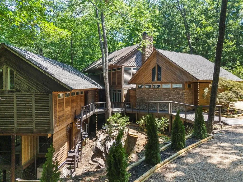 4787 Riverview Road Nw, Atlanta, Georgia 30327, 4 Bedrooms Bedrooms, ,3 BathroomsBathrooms,Residential,Sold,4787 Riverview Road Nw,7393173