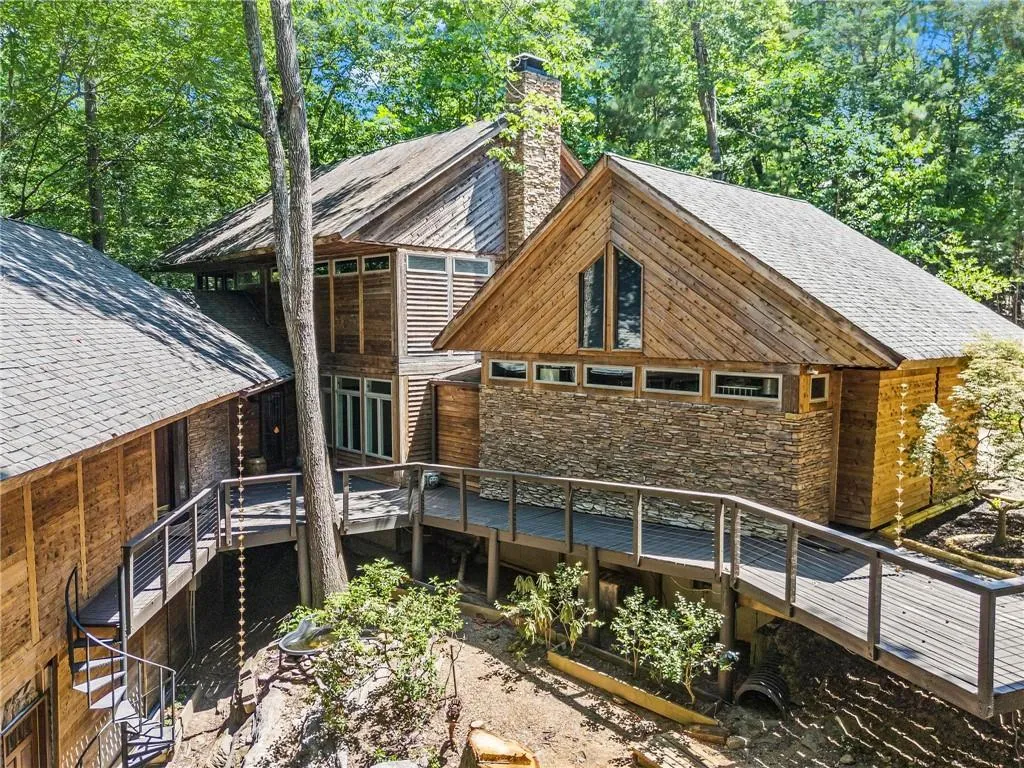 4787 Riverview Road Nw, Atlanta, Georgia 30327, 4 Bedrooms Bedrooms, ,3 BathroomsBathrooms,Residential,Sold,4787 Riverview Road Nw,7393173