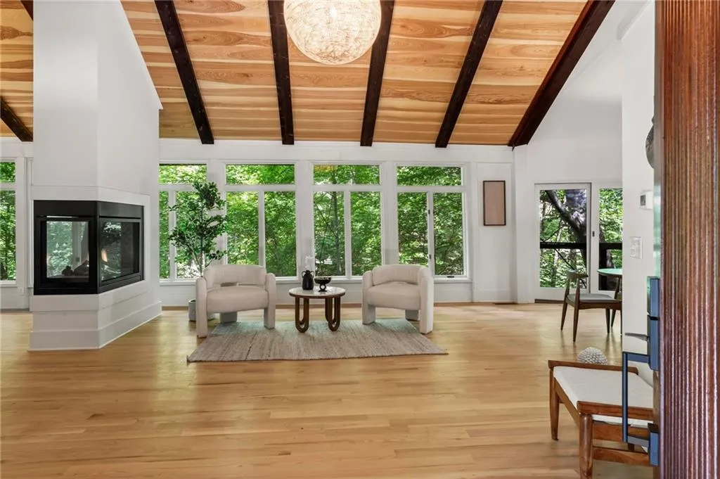 4787 Riverview Road Nw, Atlanta, Georgia 30327, 4 Bedrooms Bedrooms, ,3 BathroomsBathrooms,Residential,Sold,4787 Riverview Road Nw,7393173