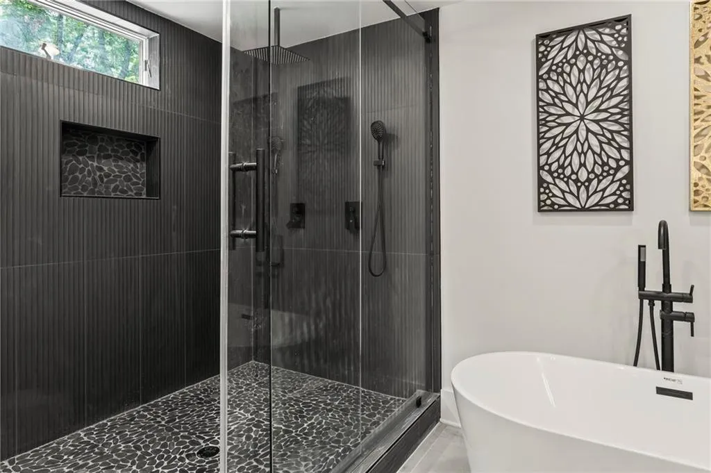 4787 Riverview Road Nw, Atlanta, Georgia 30327, 4 Bedrooms Bedrooms, ,3 BathroomsBathrooms,Residential,Sold,4787 Riverview Road Nw,7393173