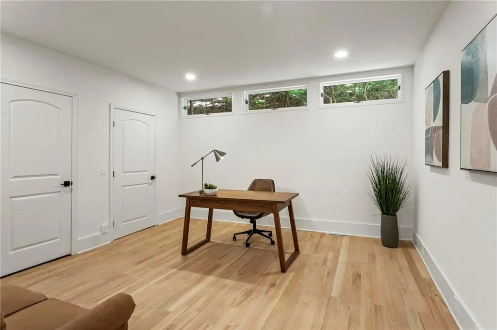 4787 Riverview Road Nw, Atlanta, Georgia 30327, 4 Bedrooms Bedrooms, ,3 BathroomsBathrooms,Residential,Sold,4787 Riverview Road Nw,7393173