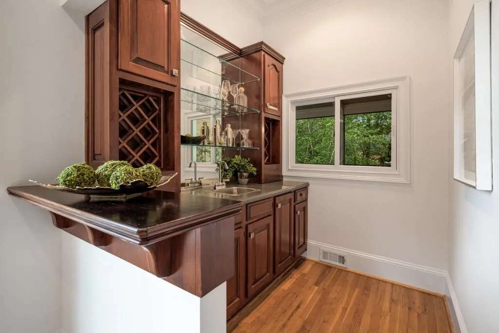 8345 Jett Ferry Road, Sandy Springs, Georgia 30350, 7 Bedrooms Bedrooms, ,5 BathroomsBathrooms,Residential,For Sale,8345 Jett Ferry Road,7643260