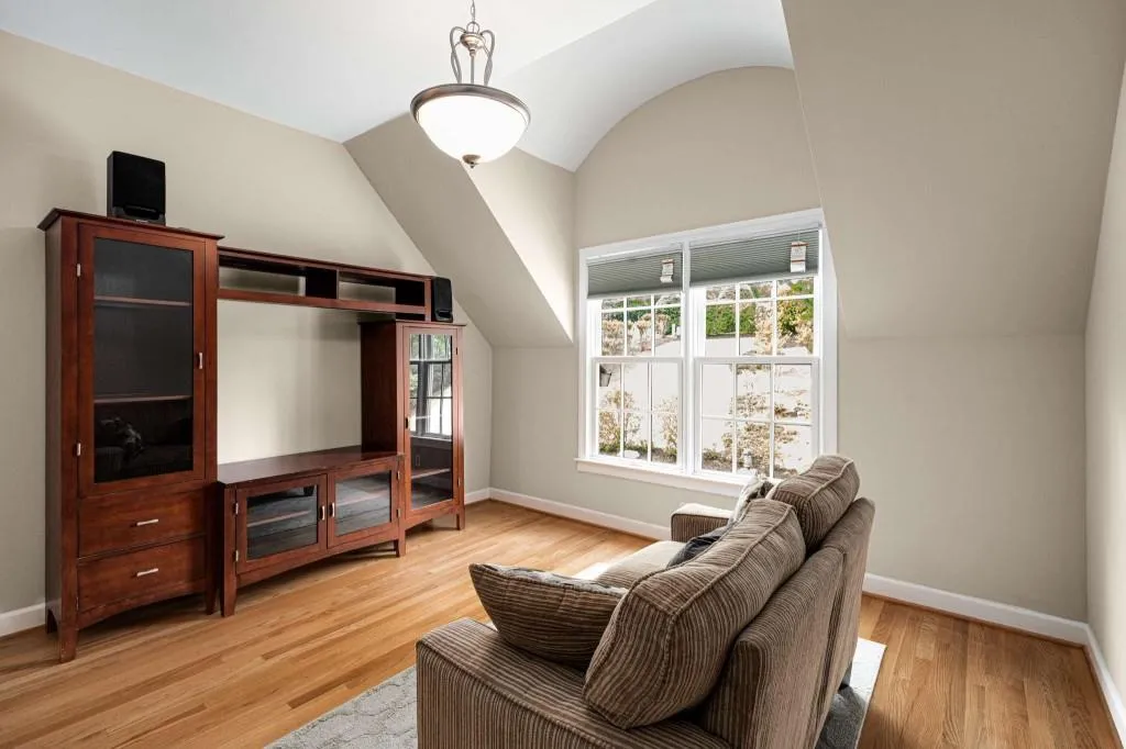 8345 Jett Ferry Road, Sandy Springs, Georgia 30350, 7 Bedrooms Bedrooms, ,5 BathroomsBathrooms,Residential,For Sale,8345 Jett Ferry Road,7643260 8345 Jett Ferry Road, Sandy Springs, Georgia 30350, 7 Bedrooms Bedrooms, ,5 BathroomsBathrooms,Residential,For Sale,8345 Jett Ferry Road,7643260