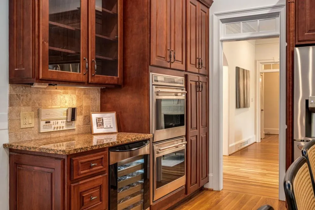 8345 Jett Ferry Road, Sandy Springs, Georgia 30350, 7 Bedrooms Bedrooms, ,5 BathroomsBathrooms,Residential,For Sale,8345 Jett Ferry Road,7643260