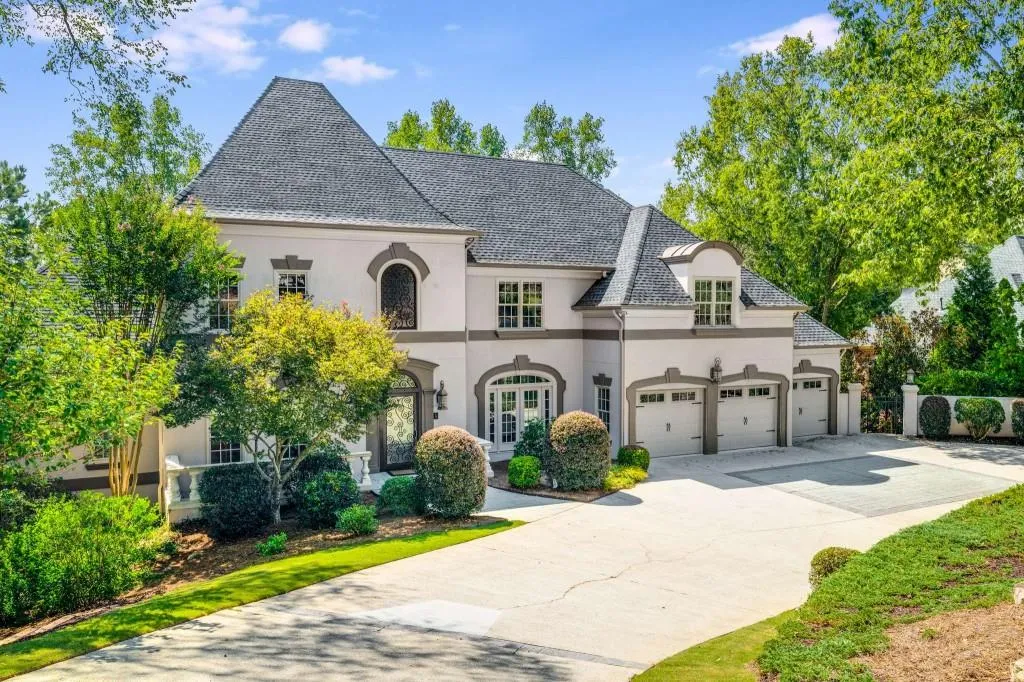 8345 Jett Ferry Road, Sandy Springs, Georgia 30350, 7 Bedrooms Bedrooms, ,5 BathroomsBathrooms,Residential,For Sale,8345 Jett Ferry Road,7643260