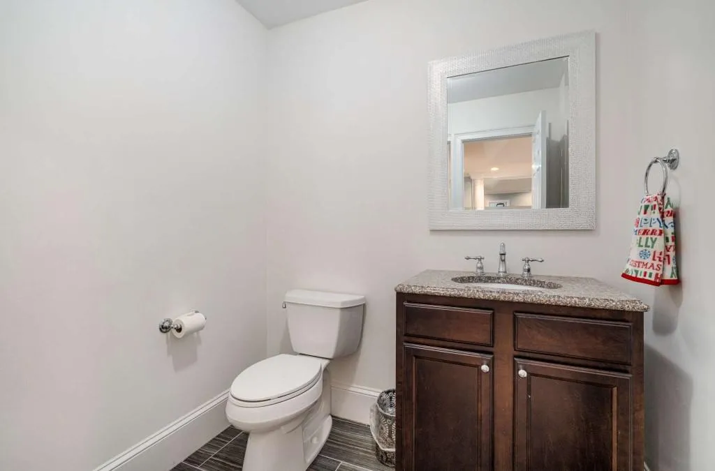 8345 Jett Ferry Road, Sandy Springs, Georgia 30350, 7 Bedrooms Bedrooms, ,5 BathroomsBathrooms,Residential,For Sale,8345 Jett Ferry Road,7643260