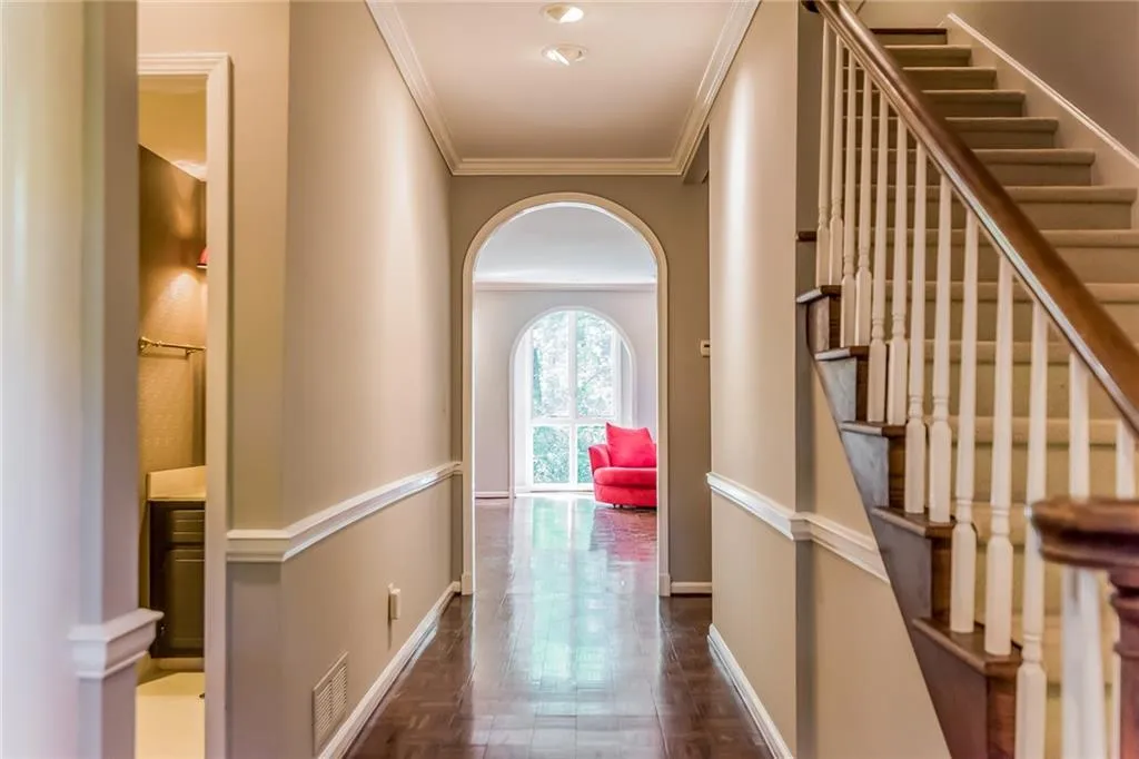 36 Willow Glen Ne, Sandy Springs, Georgia 30342, 3 Bedrooms Bedrooms, ,4 BathroomsBathrooms,Residential,Sold,36 Willow Glen Ne,5838343