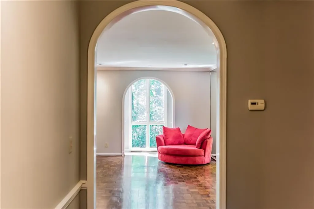 36 Willow Glen Ne, Sandy Springs, Georgia 30342, 3 Bedrooms Bedrooms, ,4 BathroomsBathrooms,Residential,Sold,36 Willow Glen Ne,5838343