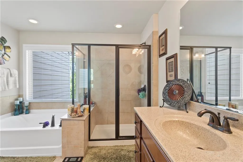 551 Sarabrook Place, Sandy Springs, Georgia 30342, 3 Bedrooms Bedrooms, ,3 BathroomsBathrooms,Residential,Sold,551 Sarabrook Place,7213601